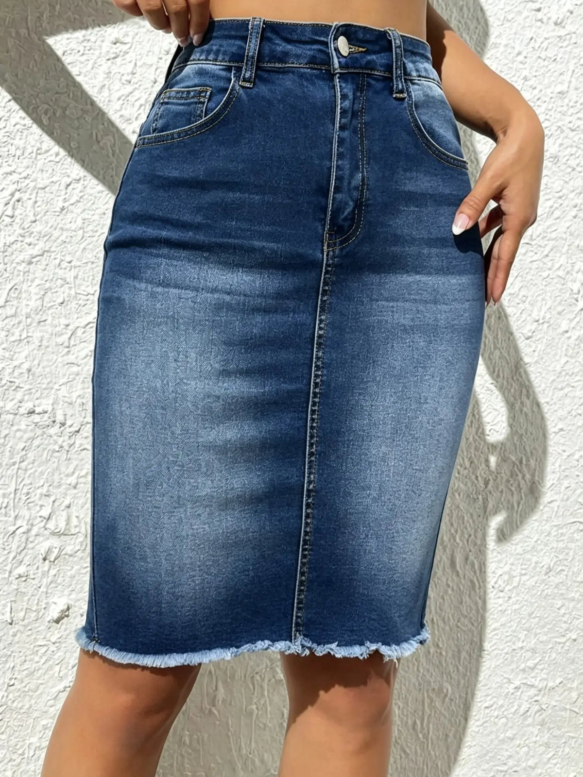 Women's High-Waisted Knee-Length Basic Pencil Skirt for Office and Daily Wear