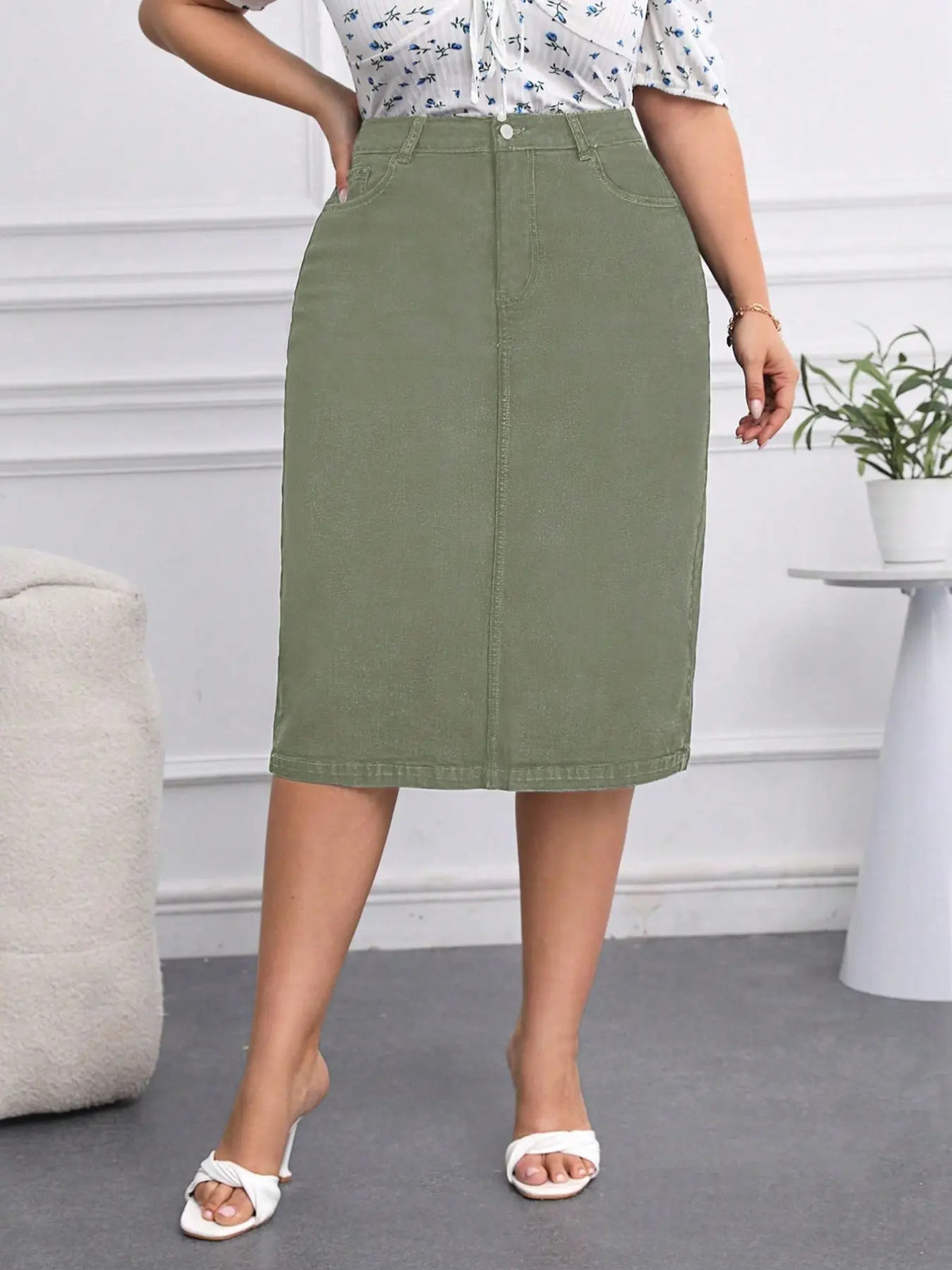 Plus Size Dark Wash Denim Skirt, Casual Comfy Stretchy Jean Skirt for Daily Wear, Women's Bottoms for All Seasons, Stretchy Denim Skirts