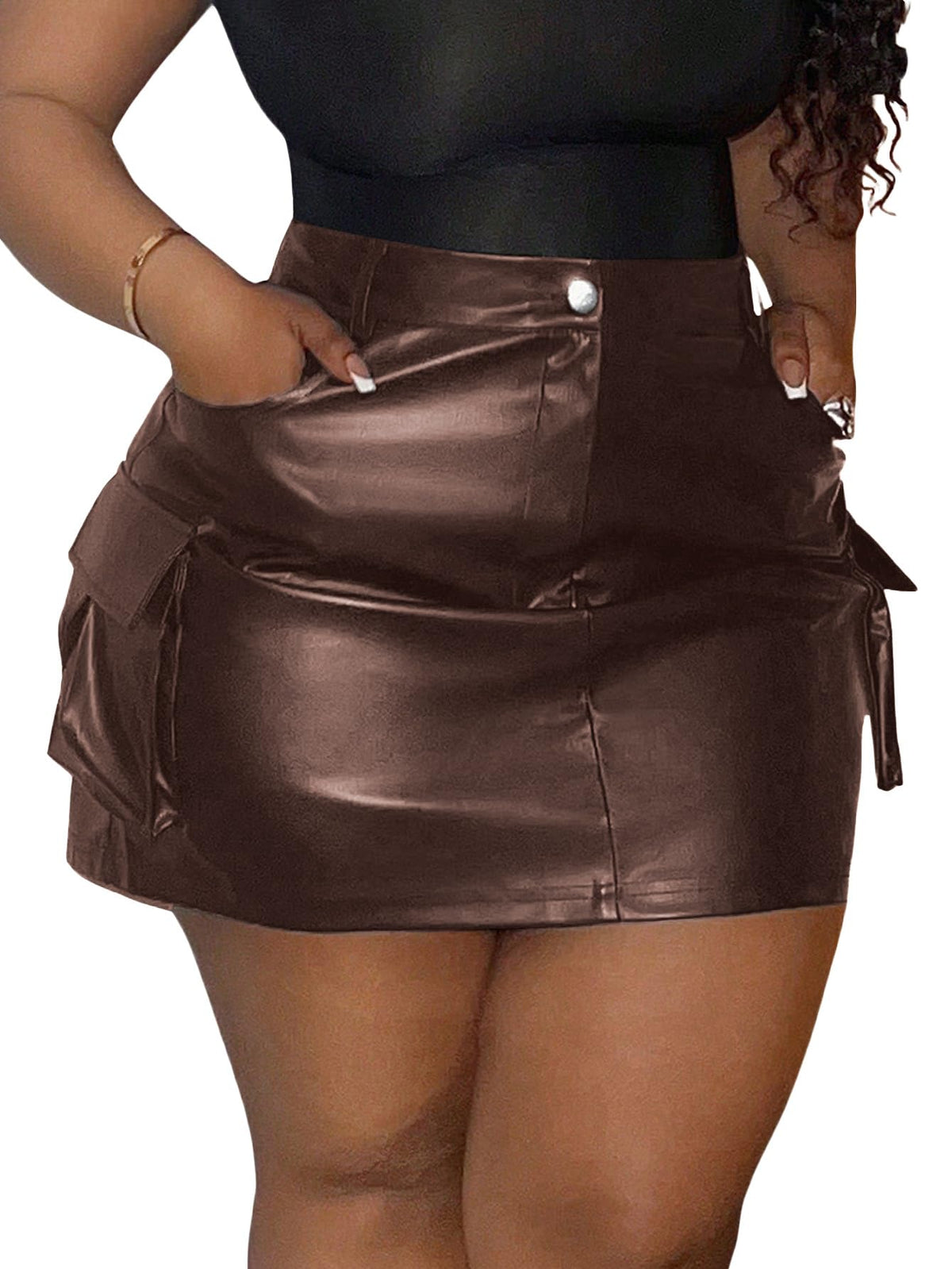 WDIRARA Women's Plus Size PU Leather Mini Skirt Flap Pocket Cargo Skirt