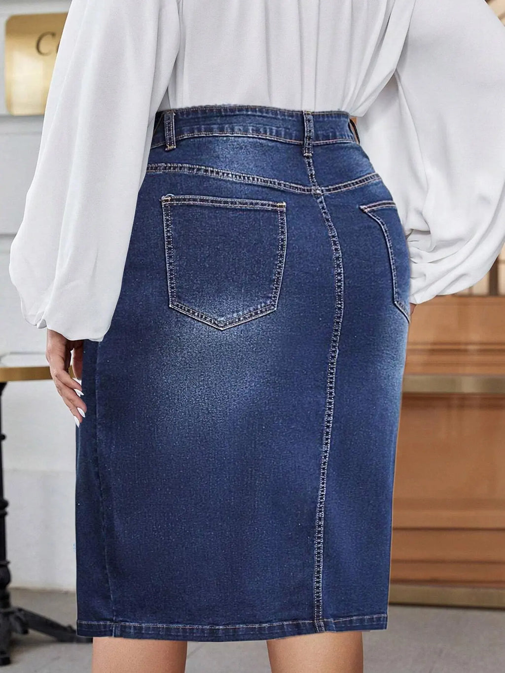 Plus Size Dark Wash Denim Skirt, Casual Comfy Stretchy Jean Skirt for Daily Wear, Women's Bottoms for All Seasons, Stretchy Denim Skirts